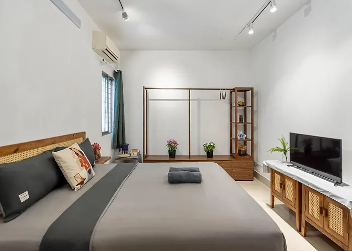 Holo Le Thanh Ton Saigon Serviced Homestay