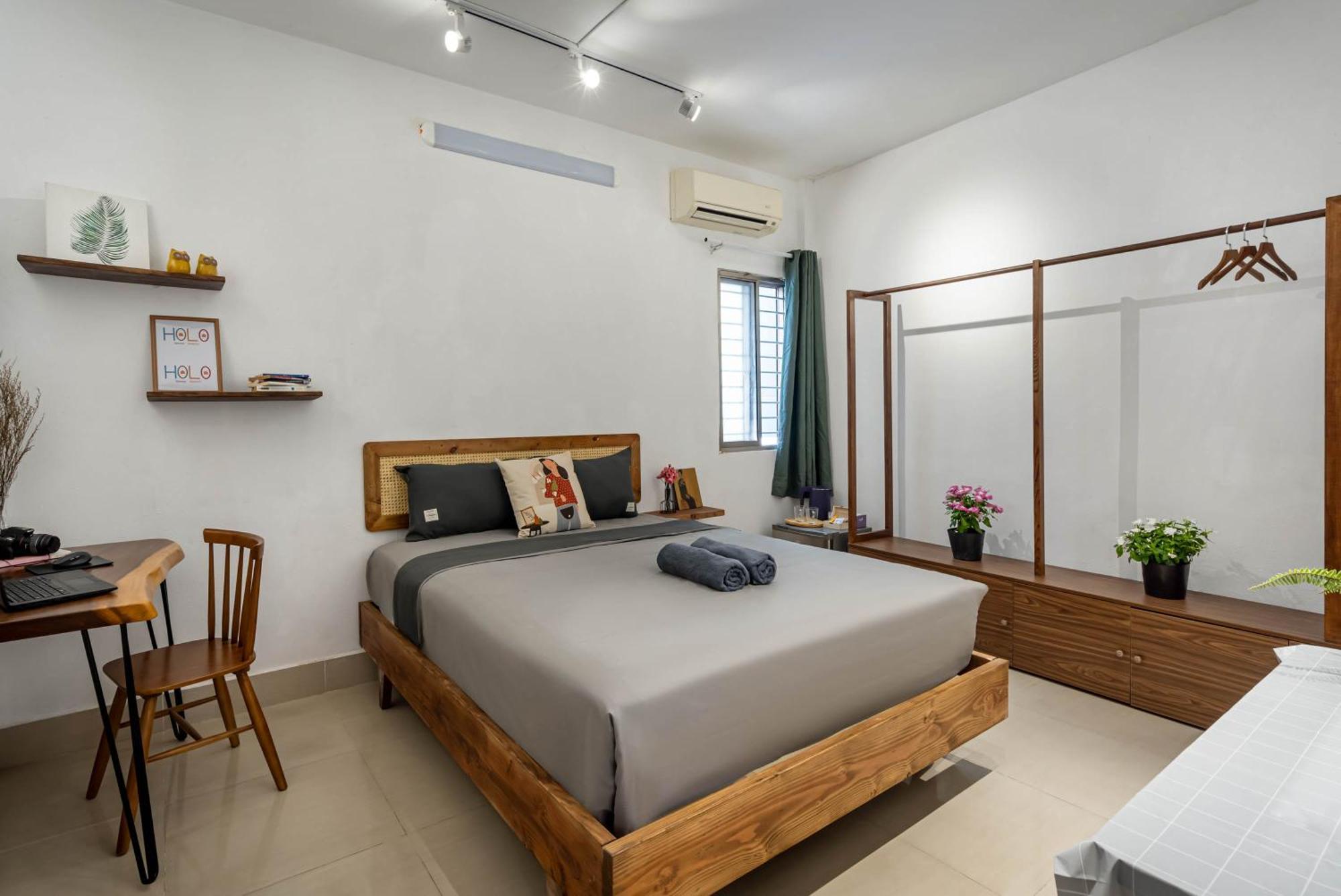 Homestay Holo Le Thanh Ton Saigon Serviced *